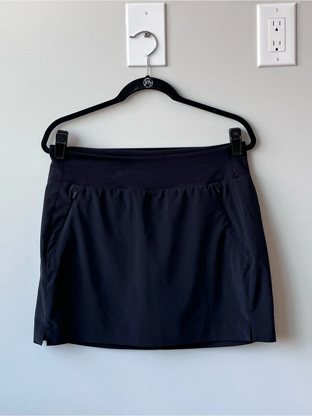 Athleta Soho Active Hiking Skort 16” Women's Size 10 Black Stretch Pockets